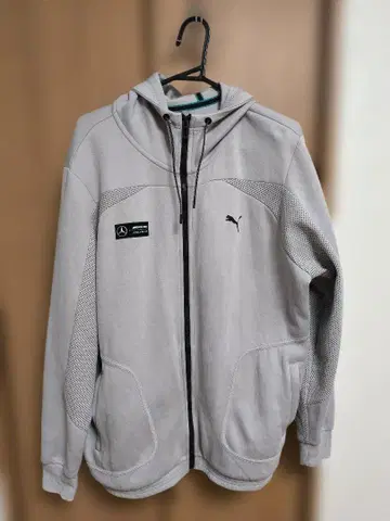 PUMA 메르세데스 벤츠 콜라보 후드티 L 그레이