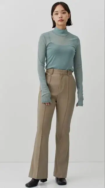 새상품급 CLANE CENTER LINE BOOT CUT PANTS