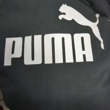 PUMA 블랙 후드티 프론트 포켓 부착