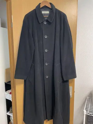 ISSEY MIYAKE MEN 블랙 체스터 코트