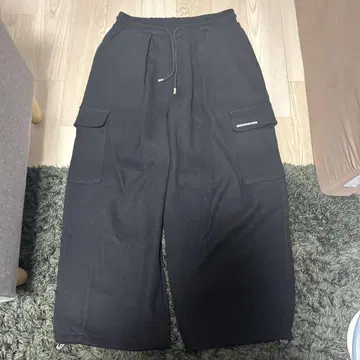 TGNS 블랙 카고 팬츠