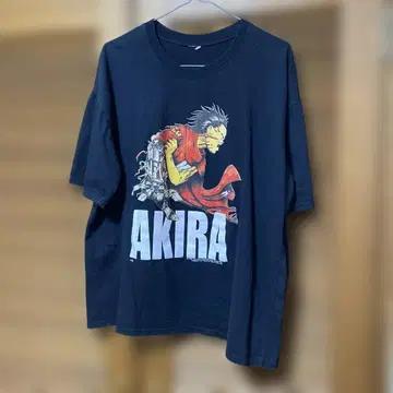 AKIRA T셔츠