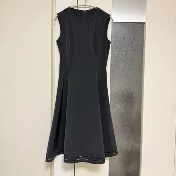 FOXE NEW YORK 슬리브리스 원피스 40 사이즈 블랙