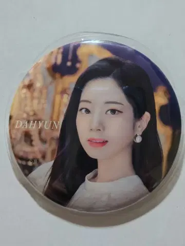 DAHYUN 캔뱃지 Doughnut TWICE