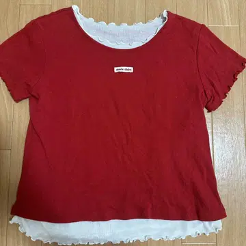 마리 클레르 프릴 달린 빨간색 반팔 T셔츠