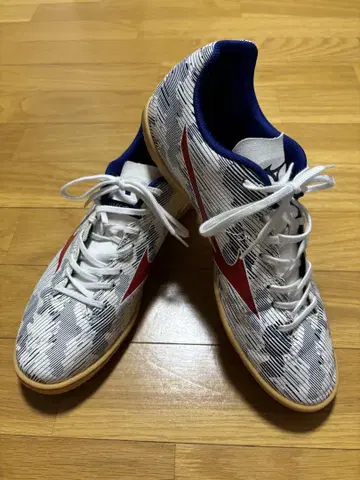 풋살화 화이트/레드/블루