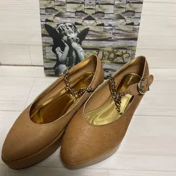 체인 달린 송치 플랫슈즈
