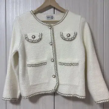 화이트 노카라 자켓