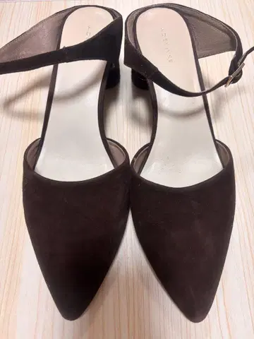 Ade Vivre 다크 브라운 스틸레토 하이힐