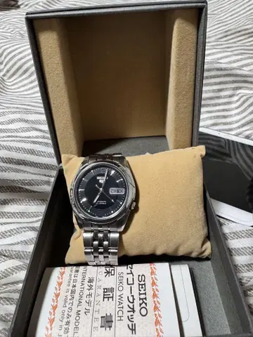 SEIKO 자동 와인딩 블랙 다이얼 시계
