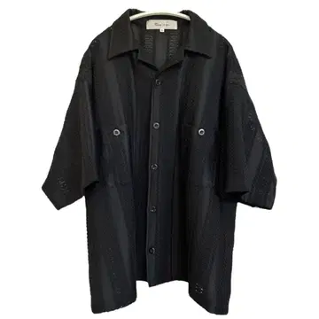 타임이즈온 GEOMETRIC WIDE STRIPE BOX SHIRT