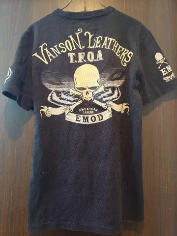 Vanson 스컬 T셔츠 무장전선