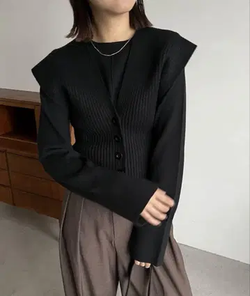 카프리슈 레마쥬 멀티 베스트 SET 풀오버