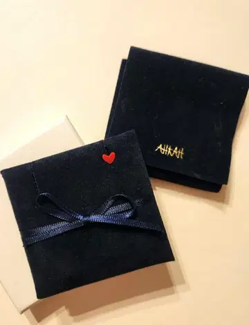 AHKAH 티란 하트 귀걸이 (한쪽 귀)
