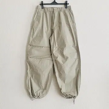 유니클로 와이드 파라슈트 팬츠 베이지 M 카고 팬츠 UNIQLO