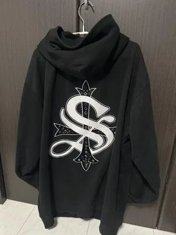 Supplier 후드티 상태