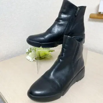핏핏 블랙 가죽 숏부츠 통굽 지퍼 포함