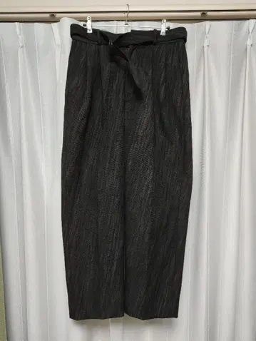 YOKE JACQUARD BELTED WIDE TROUSER
