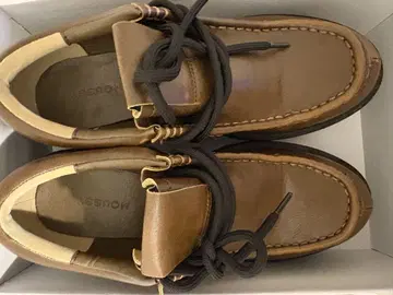Moussy 브라운 가죽 로퍼