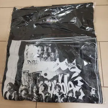 WEST Wtrouble 투어 T셔츠