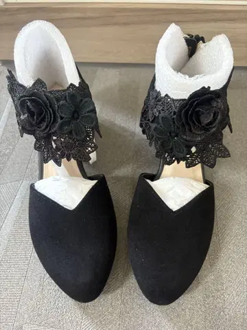 axes femme 플라워 장식 블랙 펌프스 택 포함 새상품