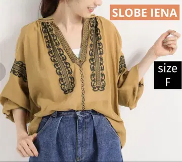 SLOBE IENA 크로스 스티치 자수 블라우스 카멜