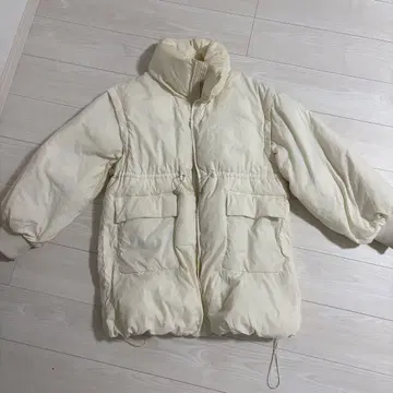 PAGEBOY 크림색 다운 자켓