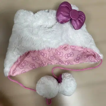 새상품급 USJ 헬로키티 모자