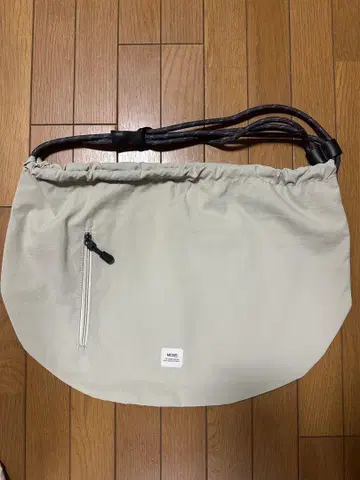 베이지 숄더백 경량