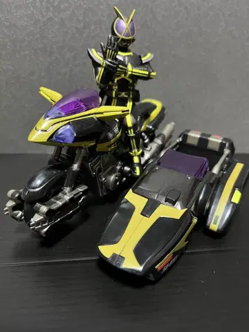 가면라이더 파이즈 카이자 사이드 버셔