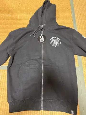 REBEL 8 ZIP UP 후드티