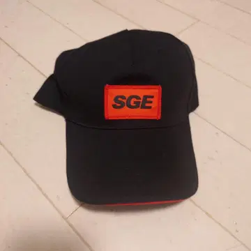 아인트라흐트 프랑크푸르트 SGE 로고 블랙 야구 모자