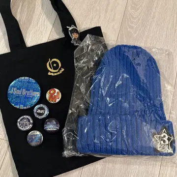 JSB 니트 모자와 배지 세트