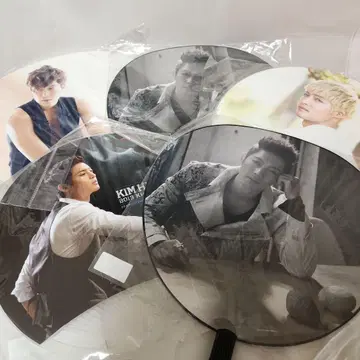 김현중 부채 묶음 판매