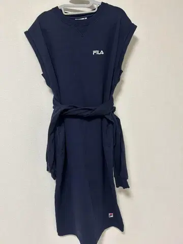 FILA 네이비 슬리브리스 원피스 벨트 탈부착 가능