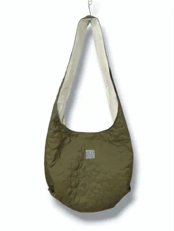 SSD 별 퀼팅 원 숄더백: 카키