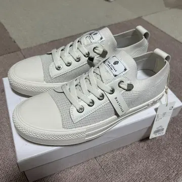 아이보리 스니커즈 24.0cm
