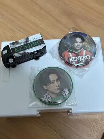 야마시타 켄지로 캔뱃지 2종 & 미니카
