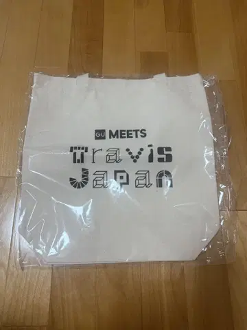 TravisJapan 한정판 GU 토트백