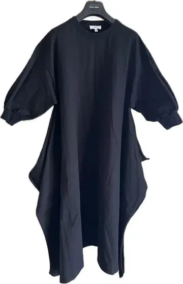 HYKE 하이크 불규칙 헴 원피스 7부 소매 블랙 사이즈 1