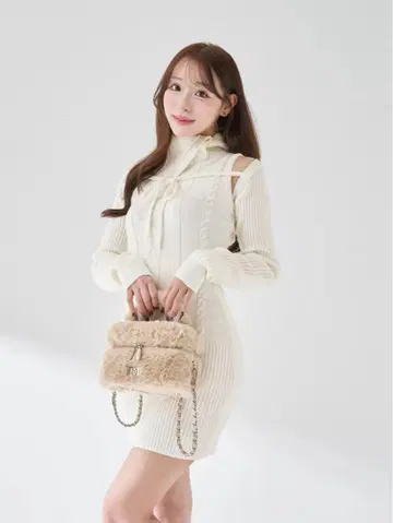 Darich 디자인 넥 니트 미니 원피스 사이즈 FREE 아이보리