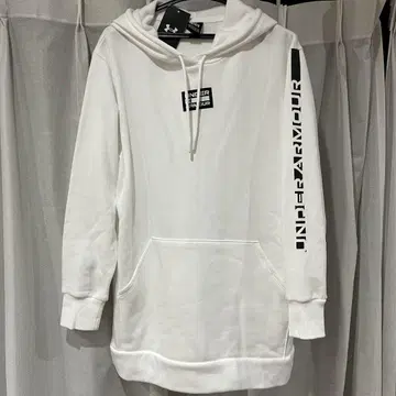 정가 7700엔 새상품 UNDER ARMOUR 화이트 후드티 후디