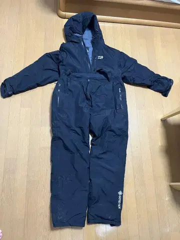 다이와 고어텍스 윈터 수트 2XL 사이즈