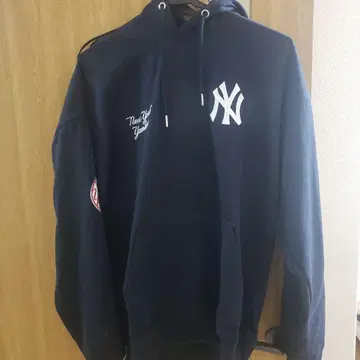 New York Yankees 네이비 후드티