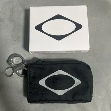 미스치프 파우치
