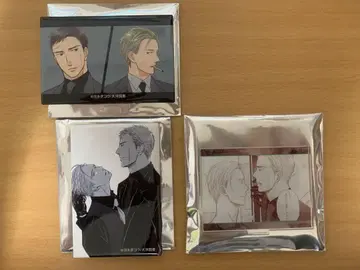지저귀는 새는 날갯짓하지 않는다 굿즈