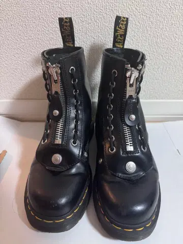 닥터마틴 쇼트 콜라보 8홀 부츠 UK6 25cm