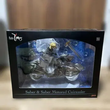 [ 미개봉 ] Fate Zero 세이버 모터드 큐이라셰 피규어