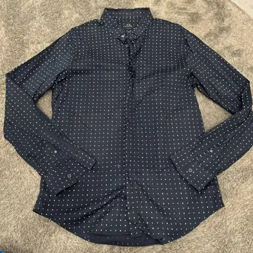 Armani Exchange 네이비 도트 무늬 셔츠
