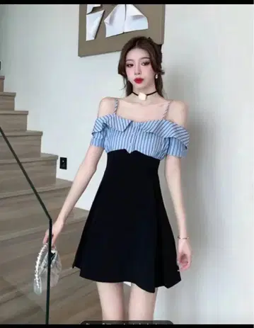새상품 스트라이프 오프숄더 미니 원피스